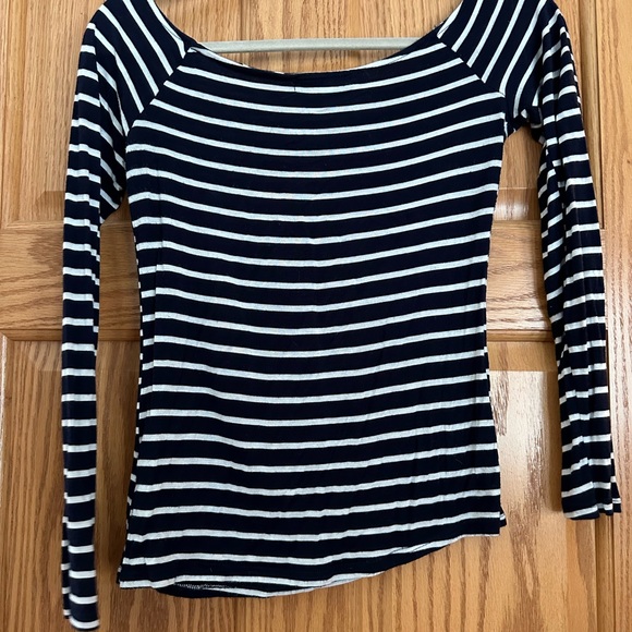 Striped off the shoulder long sleeve - Picture 2 of 3